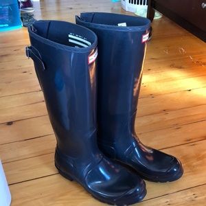 HUNTER Tall Adjustable Rain Boots (Navy)